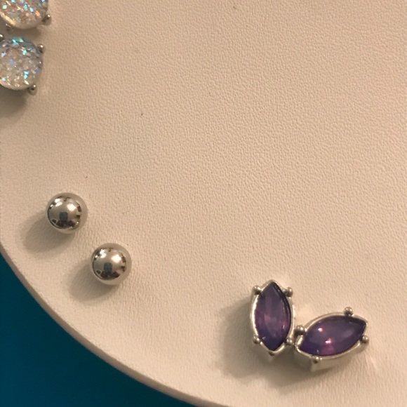 NWT, Loft Set of gorgeous earrings❤️ - Picture 4 of 8